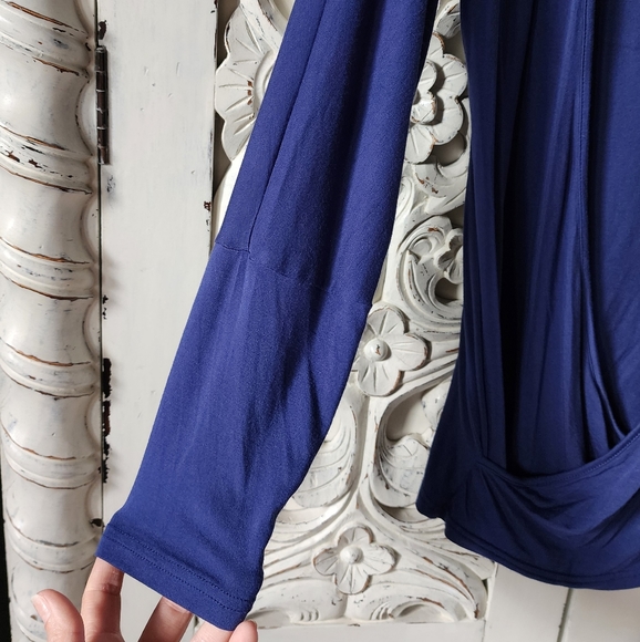 Blue Open back long sleeve shirt - Picture 10 of 16